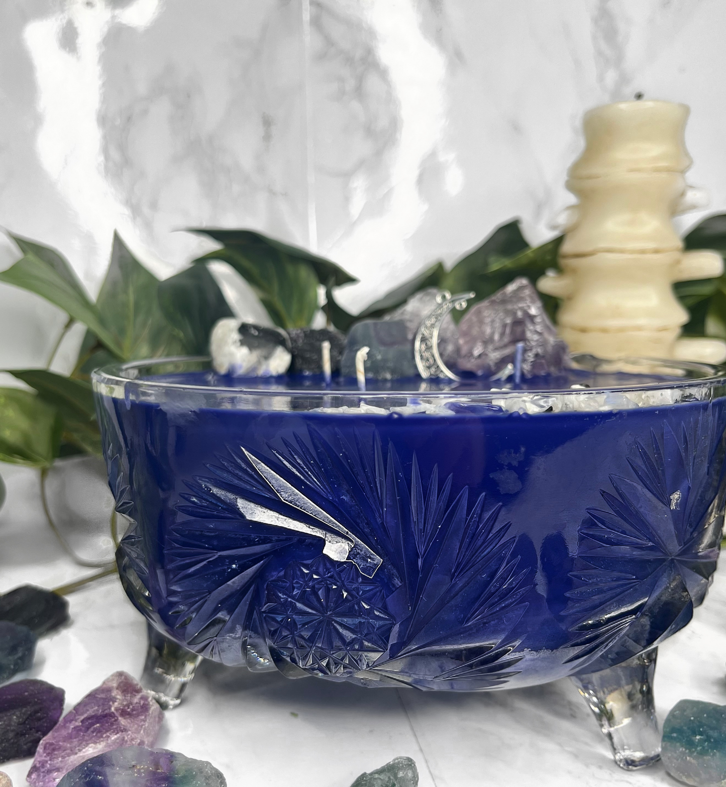 The Amethyst Visions Divination Cauldron Candle