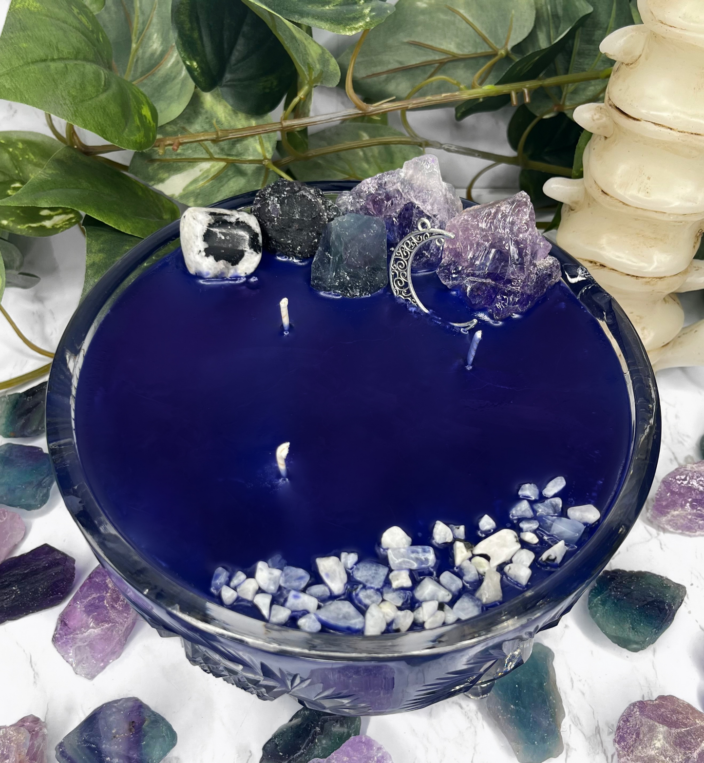 The Amethyst Visions Divination Cauldron Candle